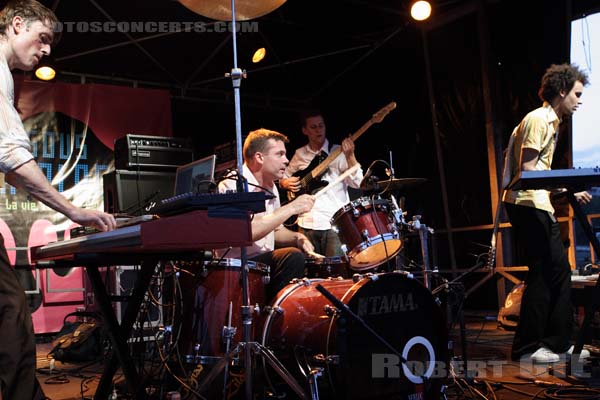 BATTLES - 2006-07-23 - PARIS - Parc Andre Citroen - 